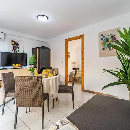 Boutique Living פואנגירולה